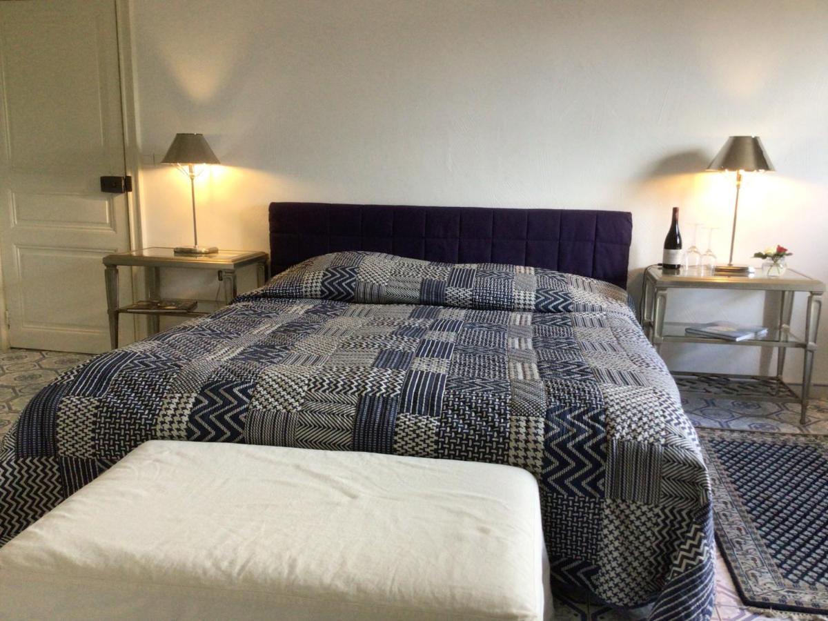 Mas Des Mourgues 2 - Chambres D'Hotes De Charme A Castelnau-Valence 발랑스 외부 사진